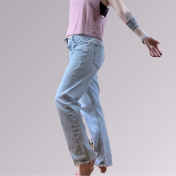 COH - Charlotte Crop - 29 - Picture 16 of 16